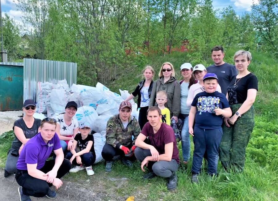 Metafrax activists cleaned up the coasts of the Usva river
